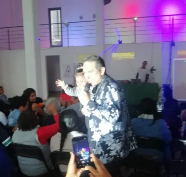 Día de las Madres con Aldo Calderón y Fundación Social y Humana Ávila en San Nicolás Tlaminca